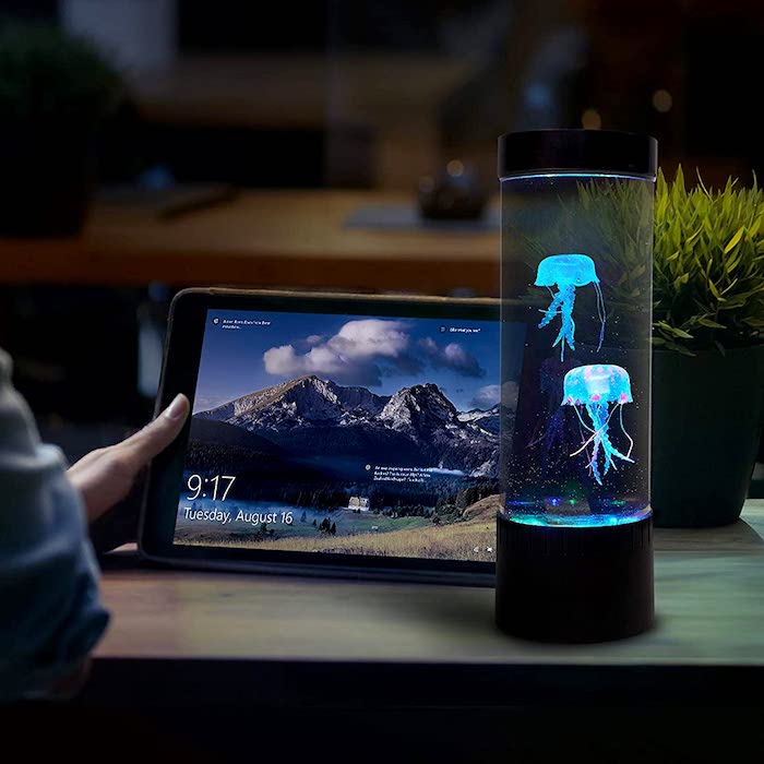 LED lamp with jellyfish