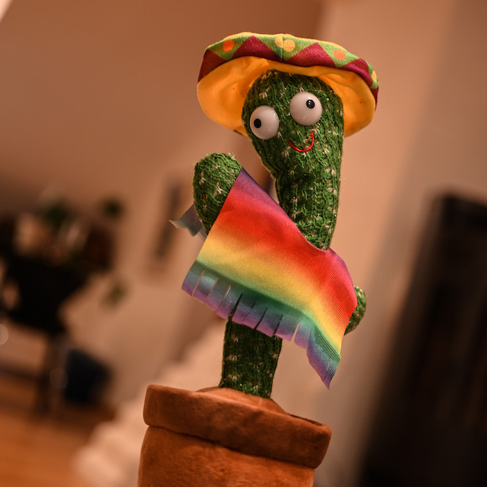 Dancing Cactus with USB